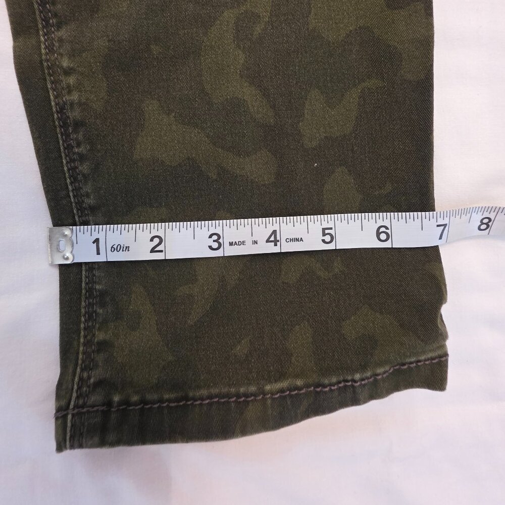 Vintage America Women's Bestie Camo Jeans, Size 10R/30 - Picture 8 of 10